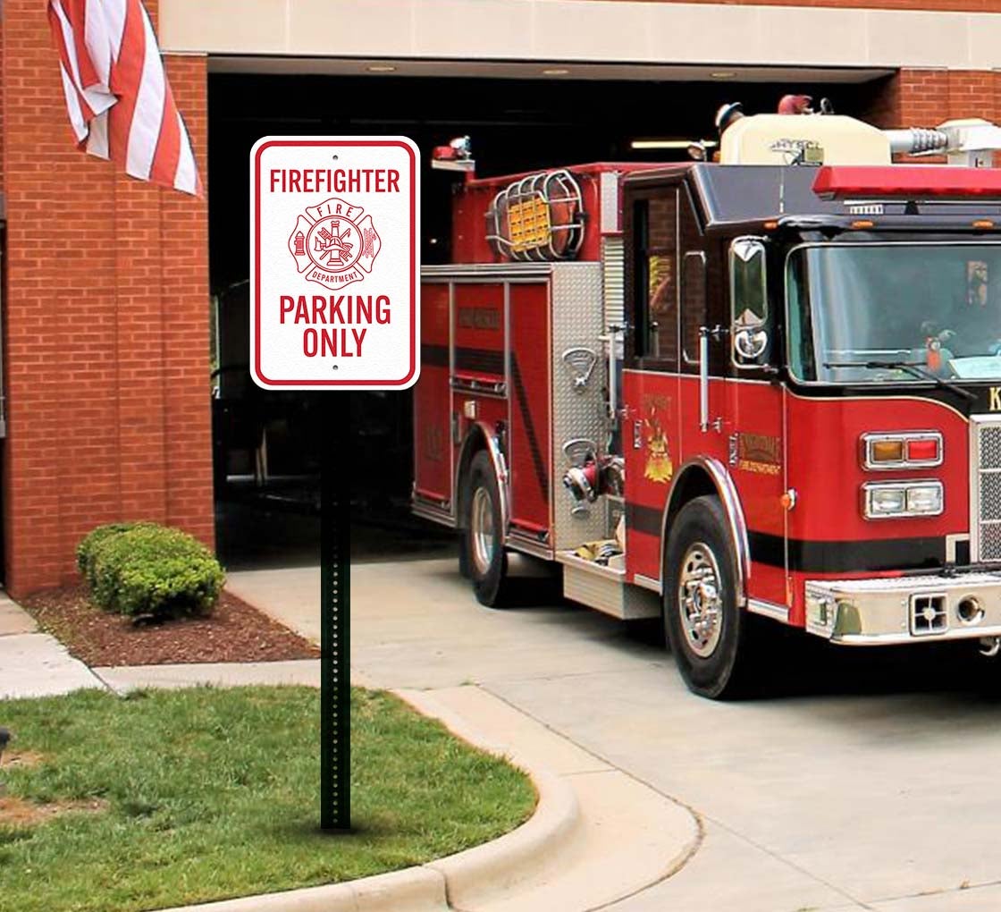SmartSign (Pack Of 4) 18 X 12 Inch "No Parking - Fire Lane" Sign